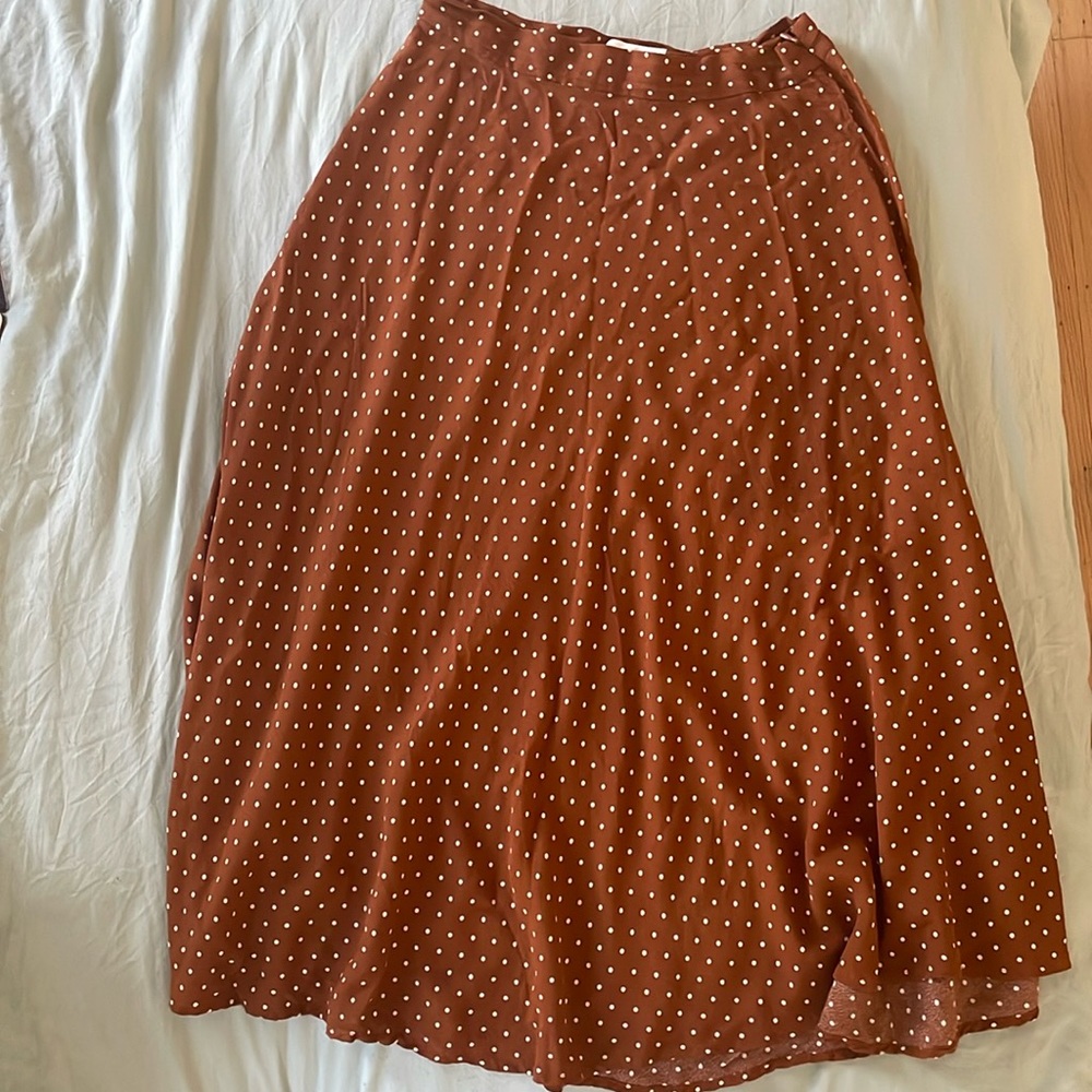 H&M burnt orange polka dot skirt size 6
